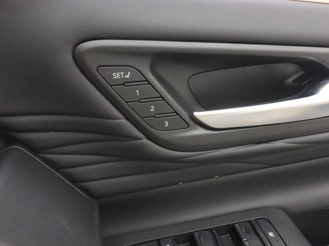 トヨタ アルファード4枚目