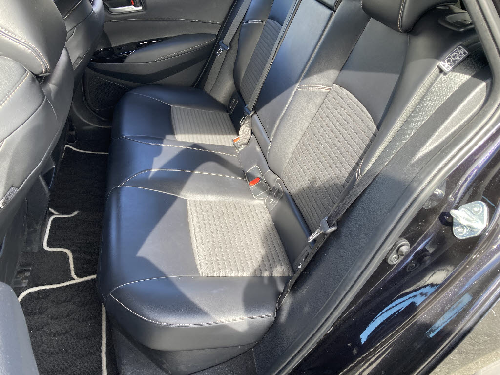 トヨタ カローラツーリング14枚目