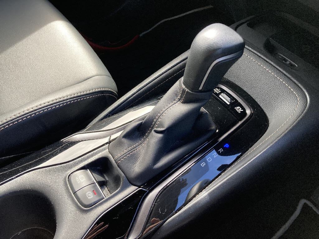 トヨタ カローラツーリング8枚目