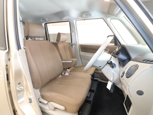 ニッサン ルークス3枚目