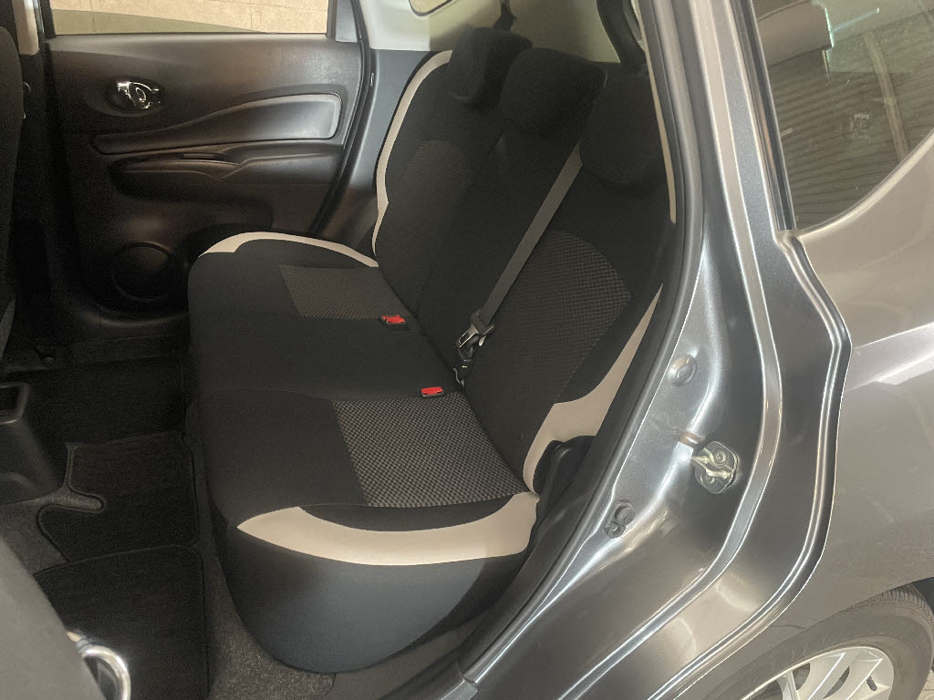 ニッサン ノート6枚目