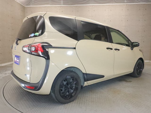 トヨタ シエンタ1枚目