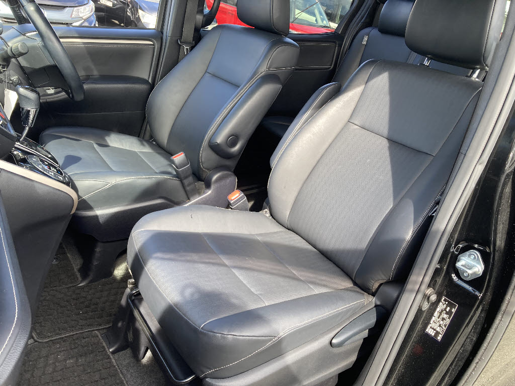 トヨタ エスクァイア13枚目