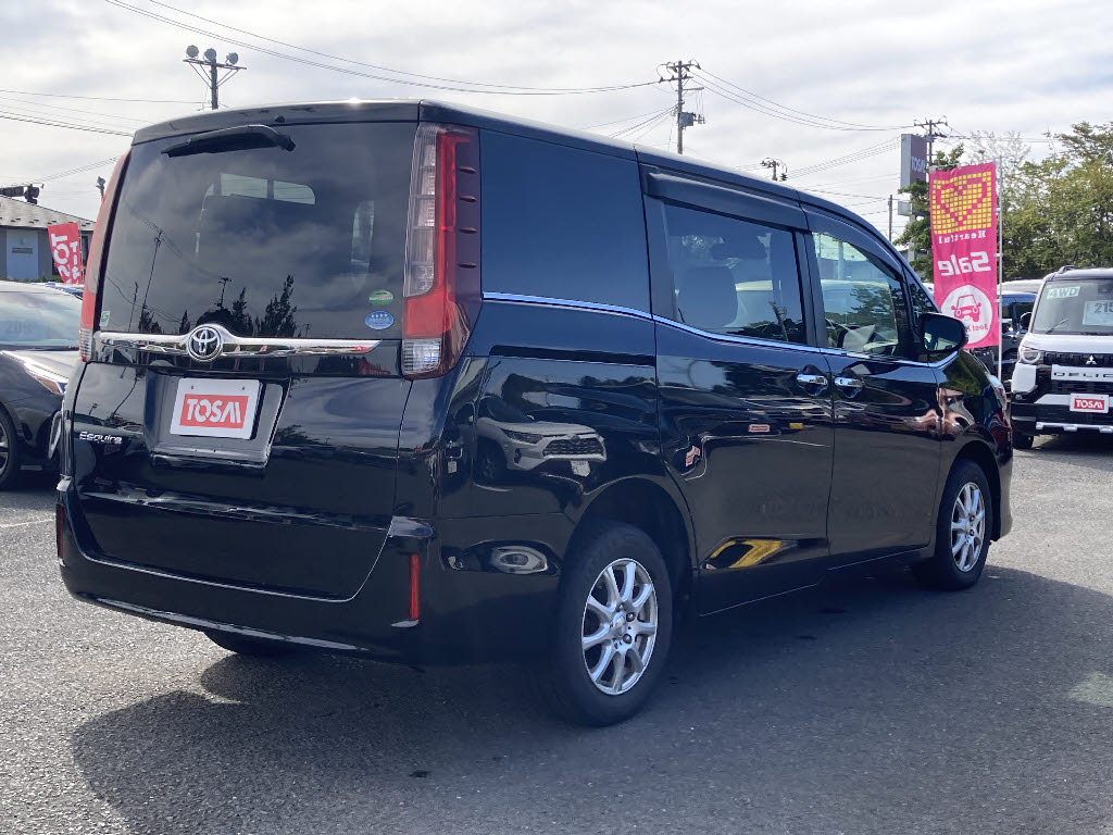 トヨタ エスクァイア1枚目