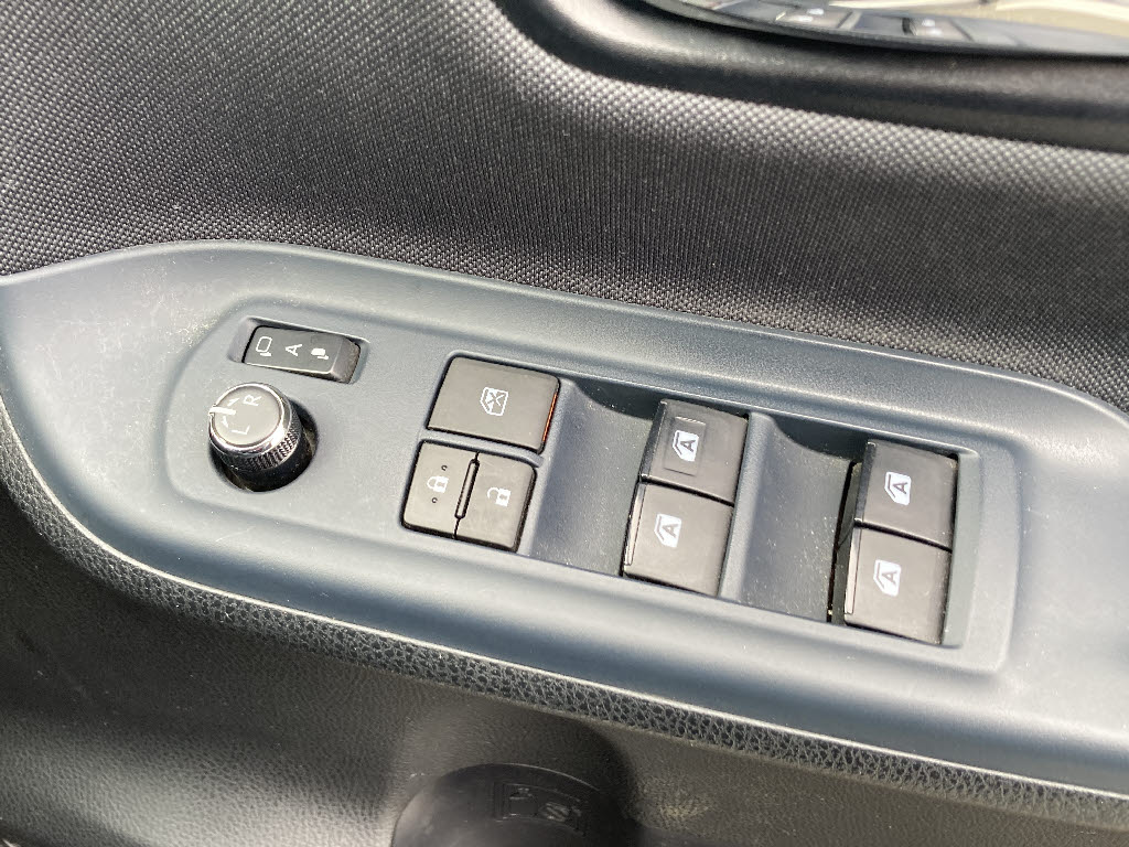 トヨタ ヴォクシー10枚目