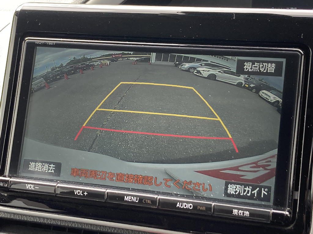 トヨタ ヴォクシー5枚目