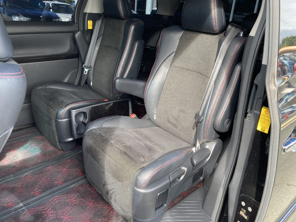 トヨタ ヴェルファイア14枚目