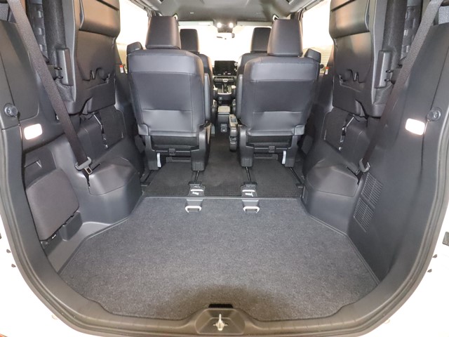 トヨタ ヴォクシーハイブリッド12枚目