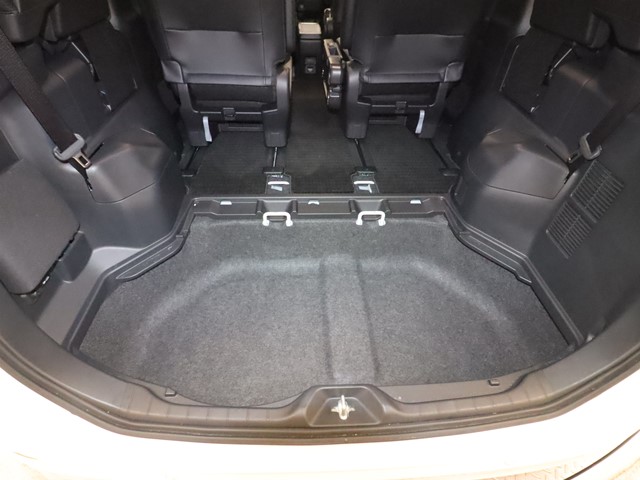 トヨタ ヴォクシーハイブリッド13枚目