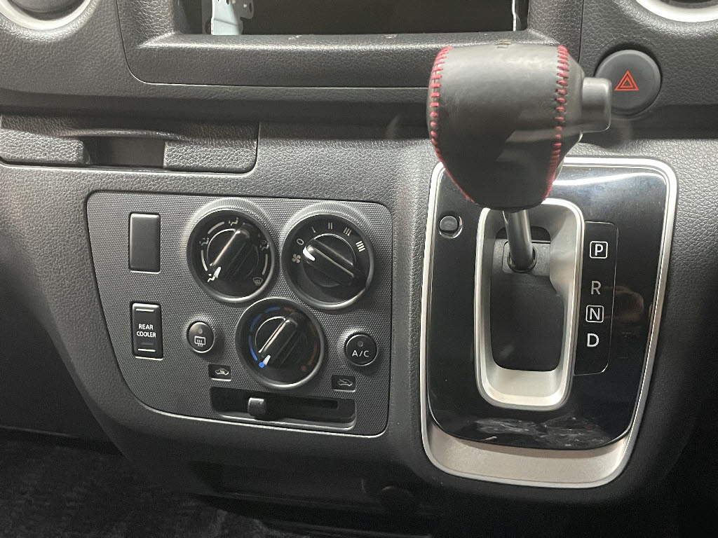 ニッサン キャラバンV15枚目