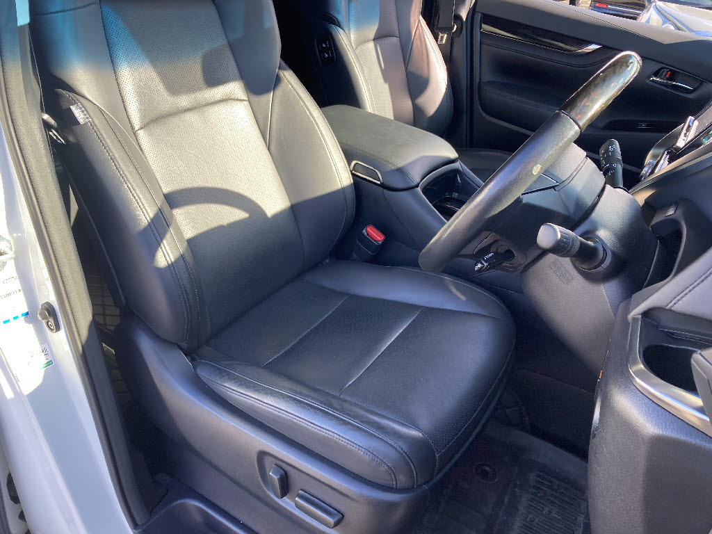 トヨタ ヴェルファイア12枚目