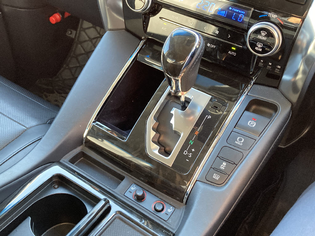 トヨタ ヴェルファイア7枚目