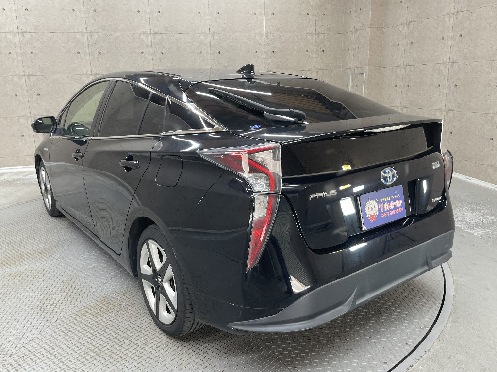 トヨタ プリウス11枚目