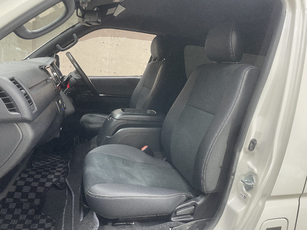 トヨタ レジアスエースV5枚目