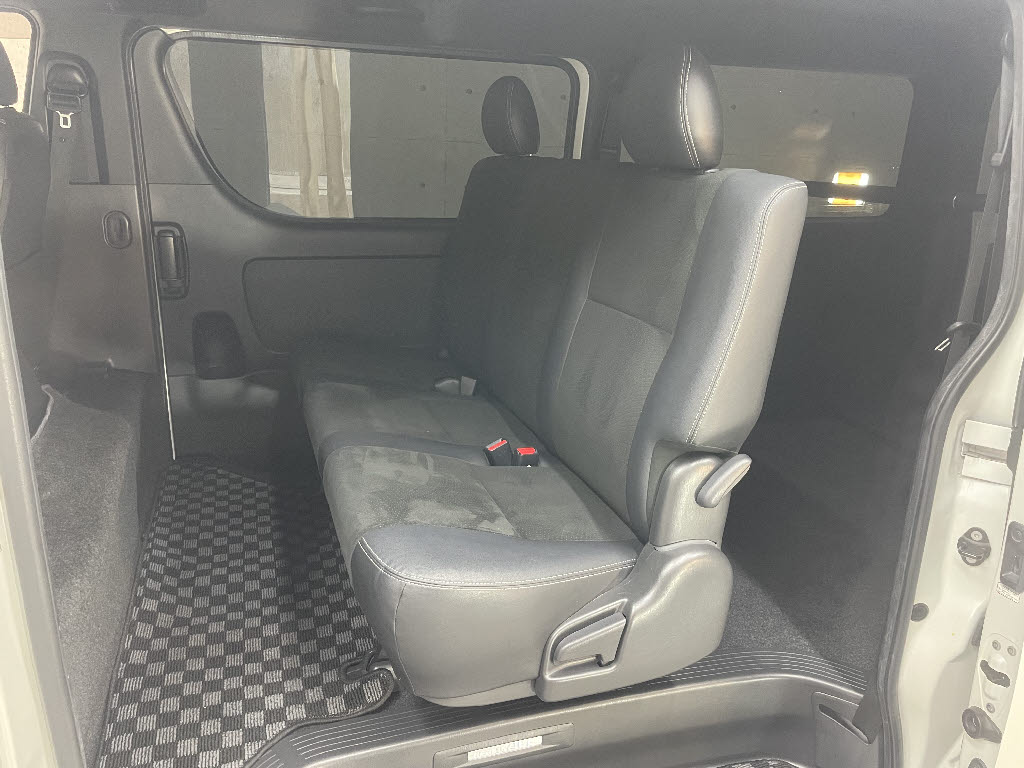 トヨタ レジアスエースV6枚目