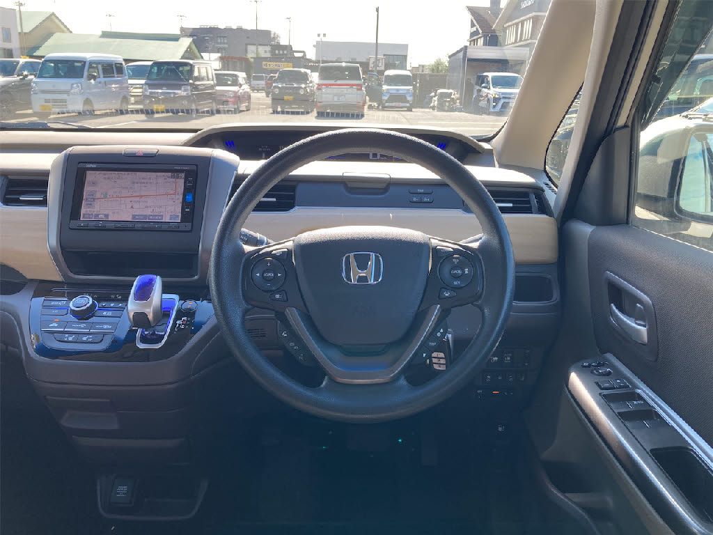 ホンダ フリードハイブリッド16枚目