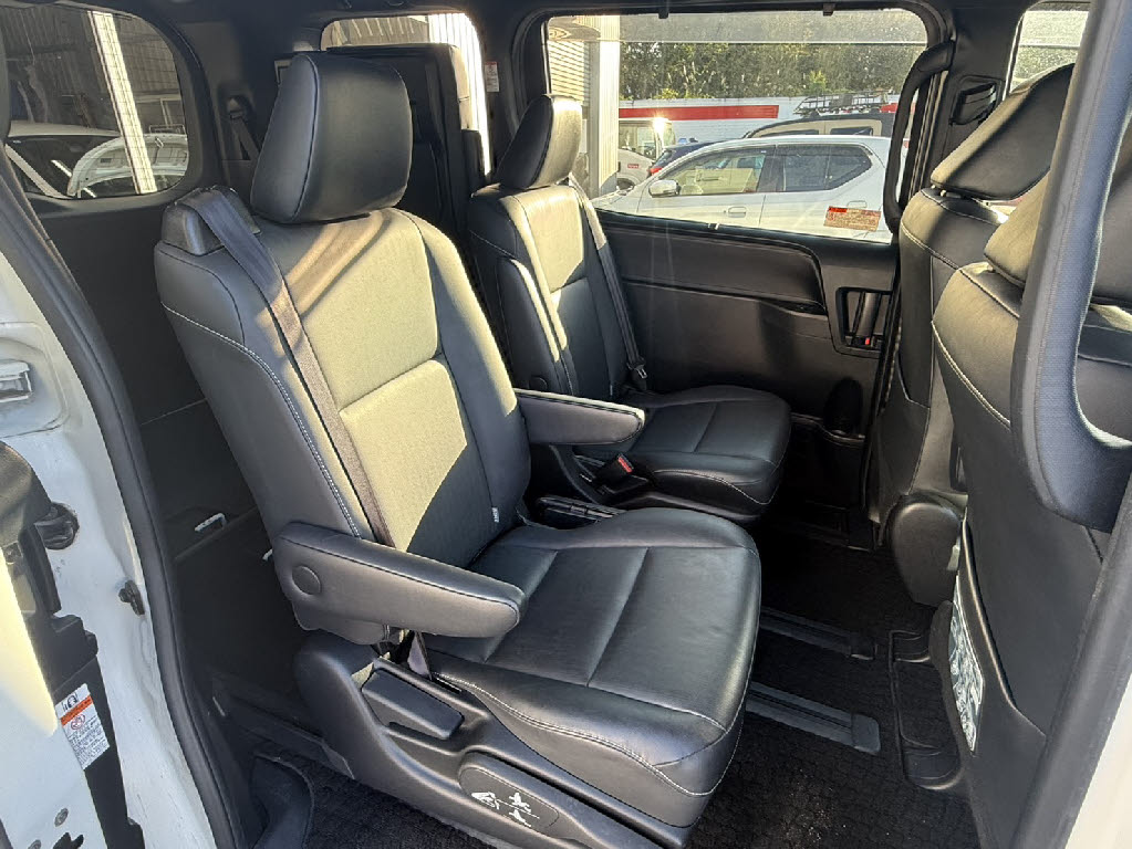 トヨタ エスクァイア9枚目