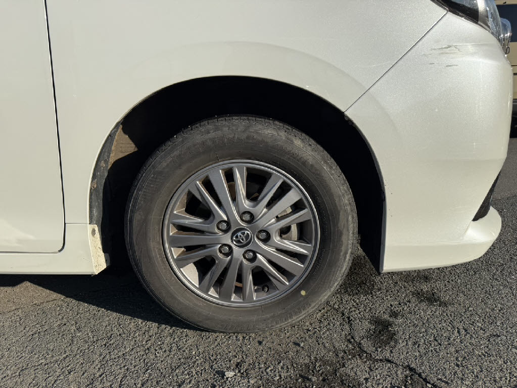 トヨタ エスクァイア13枚目