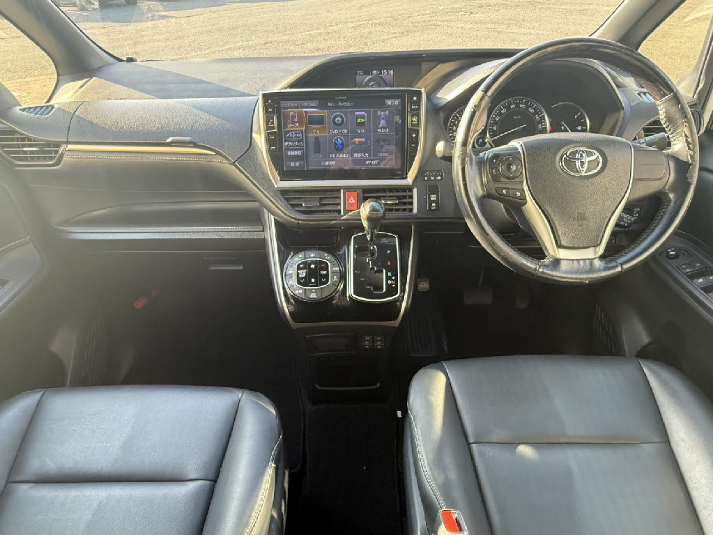 トヨタ エスクァイア1枚目