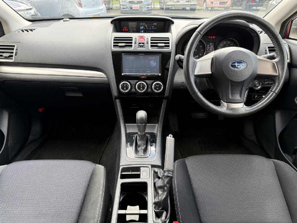 スバル インプレッサスポーツ1枚目