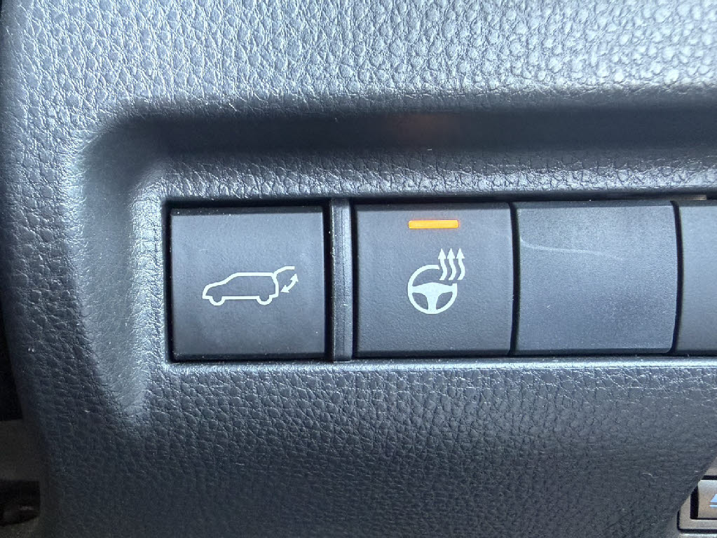 トヨタ ハリアー6枚目