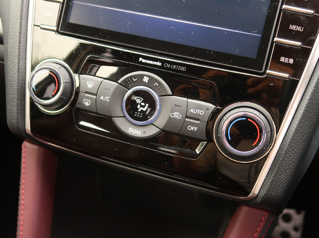 スバル レヴォーグ14枚目