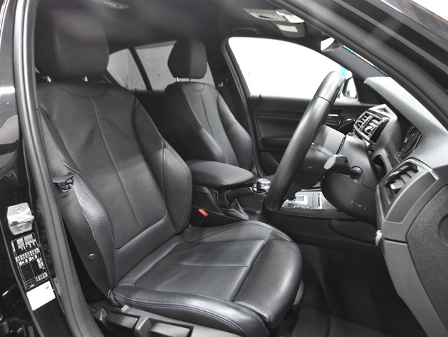 BMW 1シリーズ3枚目