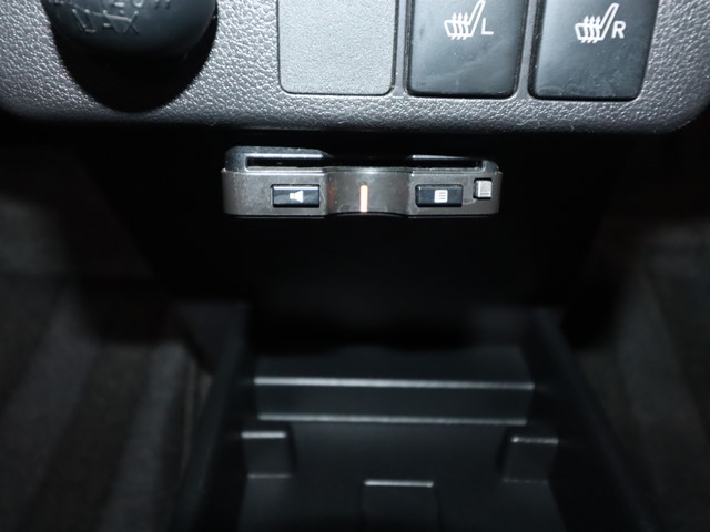 ダイハツ ミライース14枚目