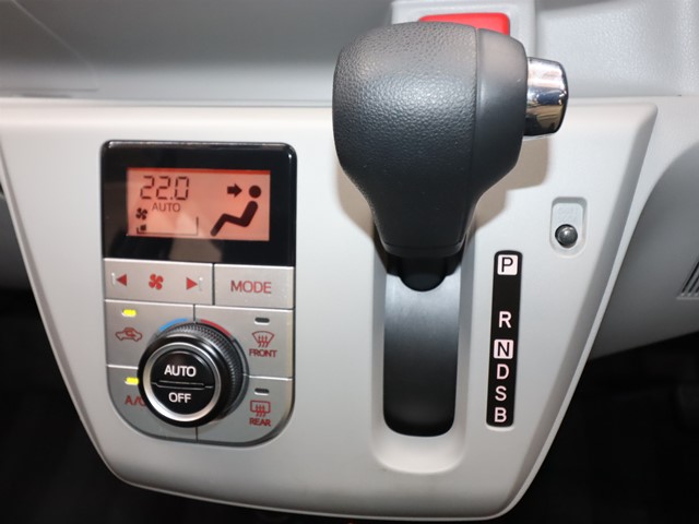 ダイハツ ミライース15枚目