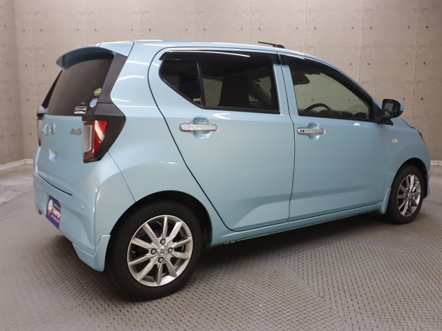 ダイハツ ミライース1枚目