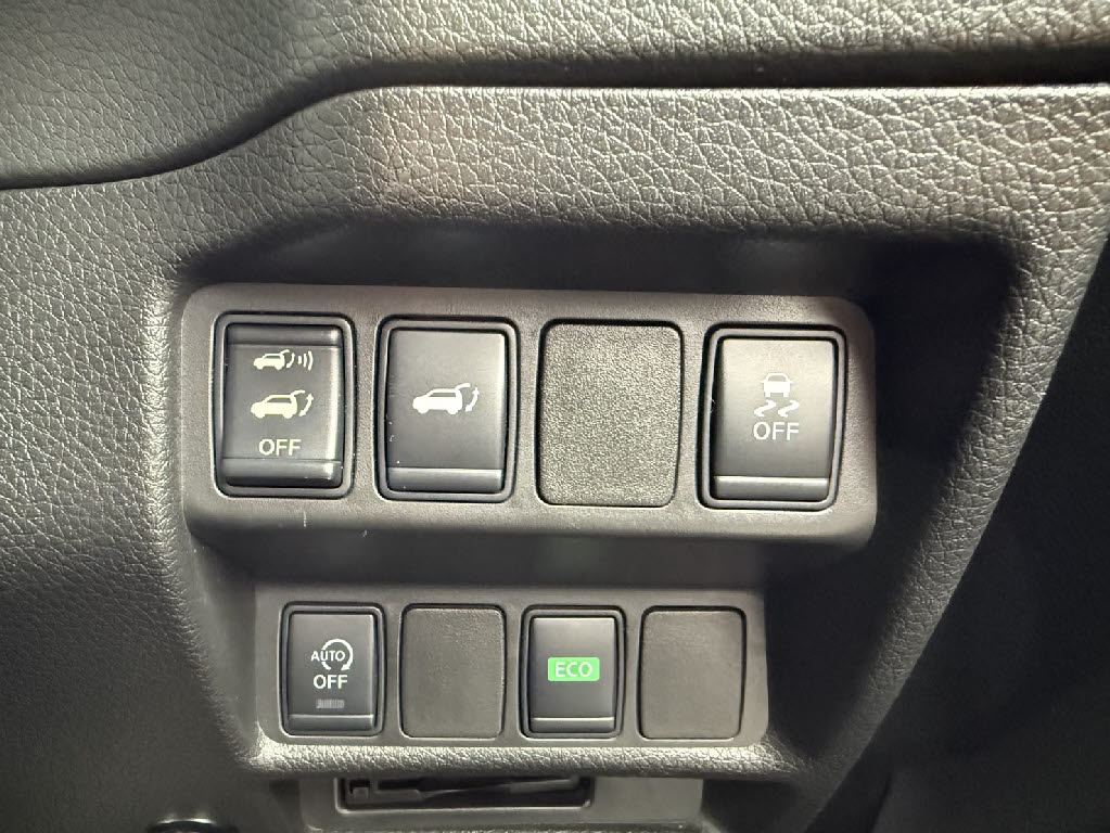 ニッサン エクストレイル5枚目