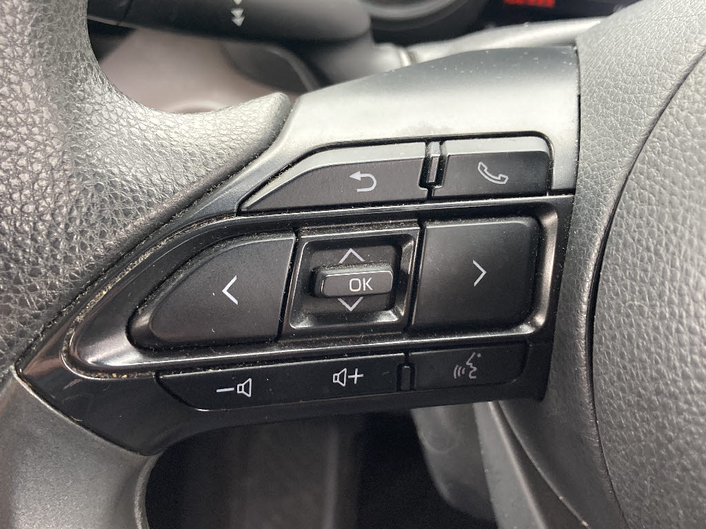 トヨタ ヤリス8枚目