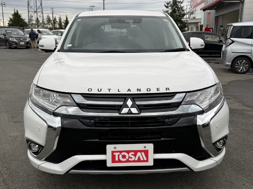 三菱 アウトランダーPHEV14枚目
