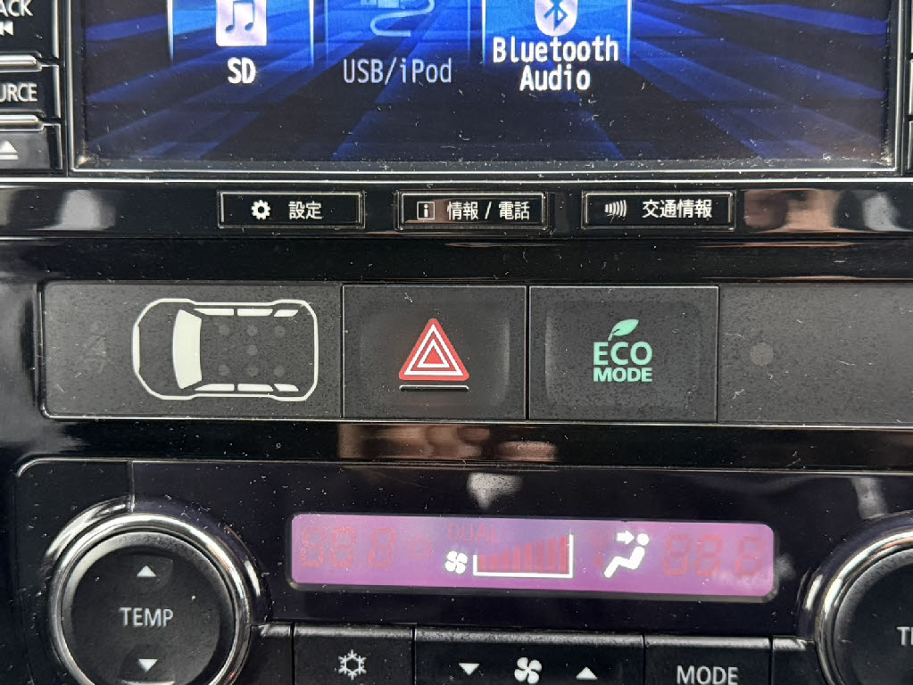 三菱 アウトランダーPHEV4枚目