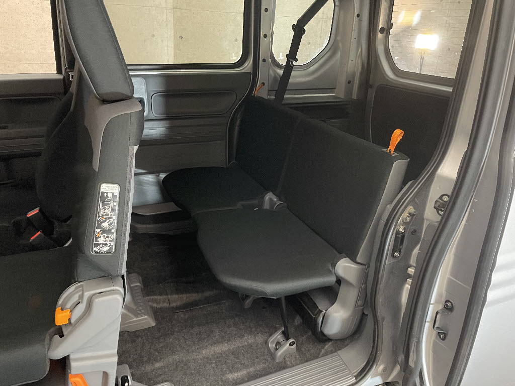 ホンダ N-VAN6枚目