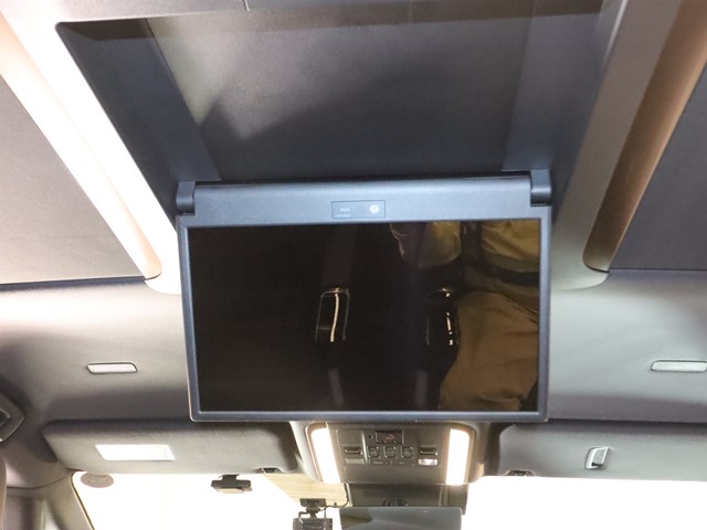 トヨタ アルファード9枚目