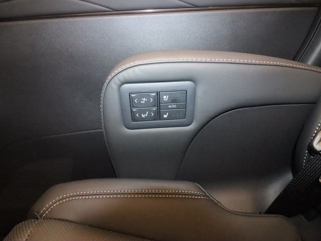 トヨタ アルファード13枚目