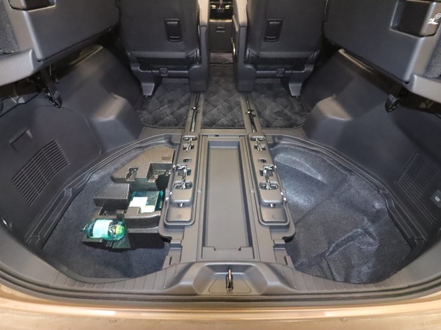 トヨタ アルファード18枚目