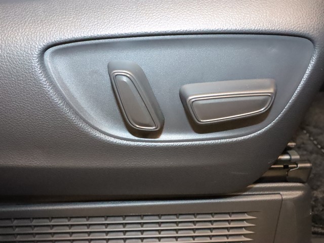 トヨタ アルファード5枚目