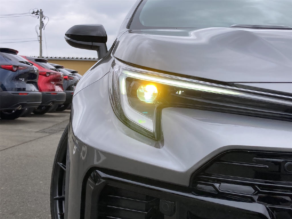 トヨタ カローラスポーツ13枚目