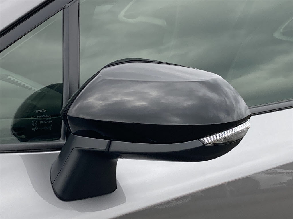 トヨタ カローラスポーツ8枚目