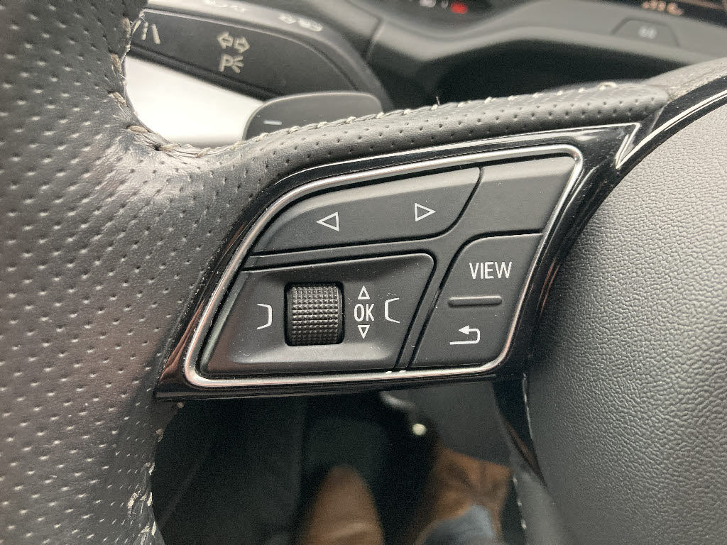 アウディ Q215枚目