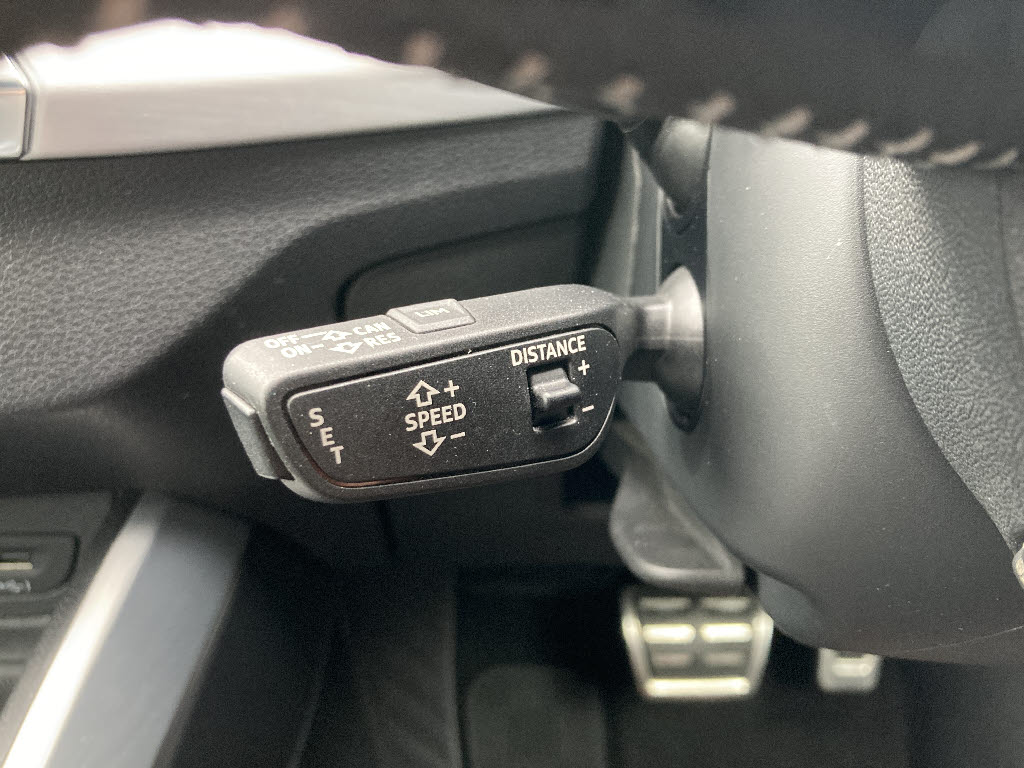 アウディ Q217枚目