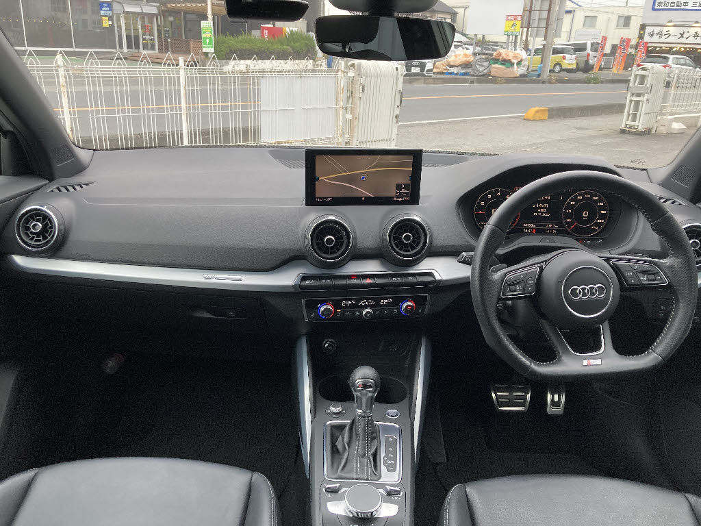 アウディ Q22枚目