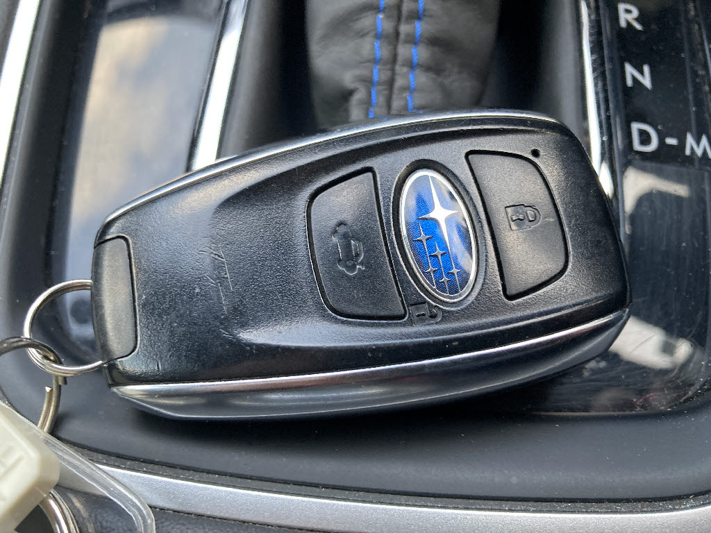 スバル レヴォーグ12枚目