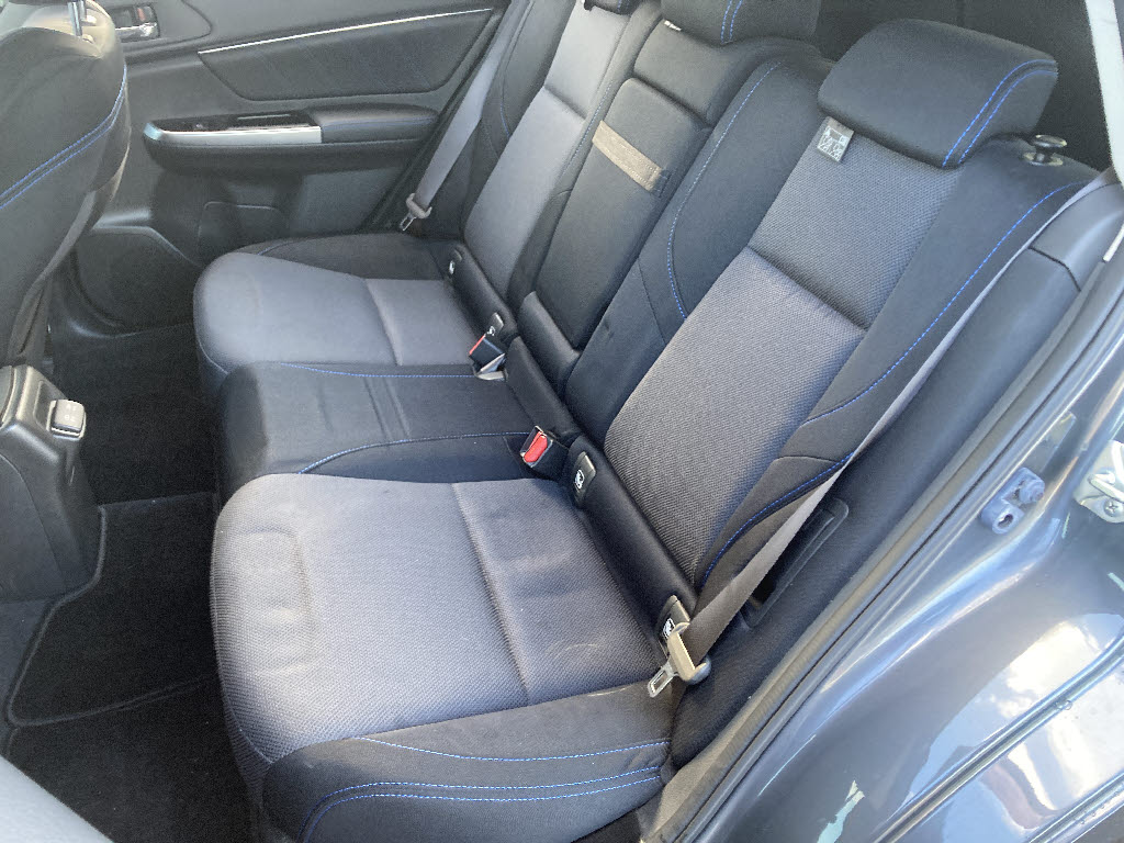 スバル レヴォーグ15枚目