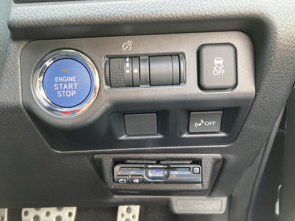 スバル インプレッサスポーツ9枚目