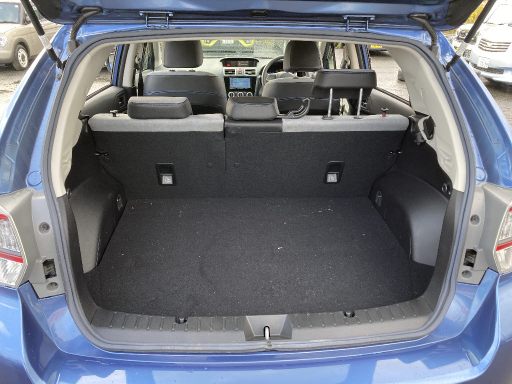 スバル インプレッサスポーツ16枚目