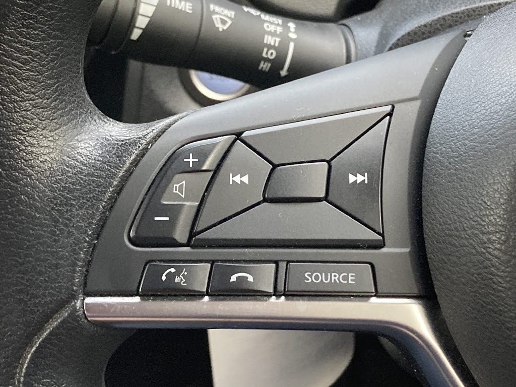 ニッサン ノート8枚目