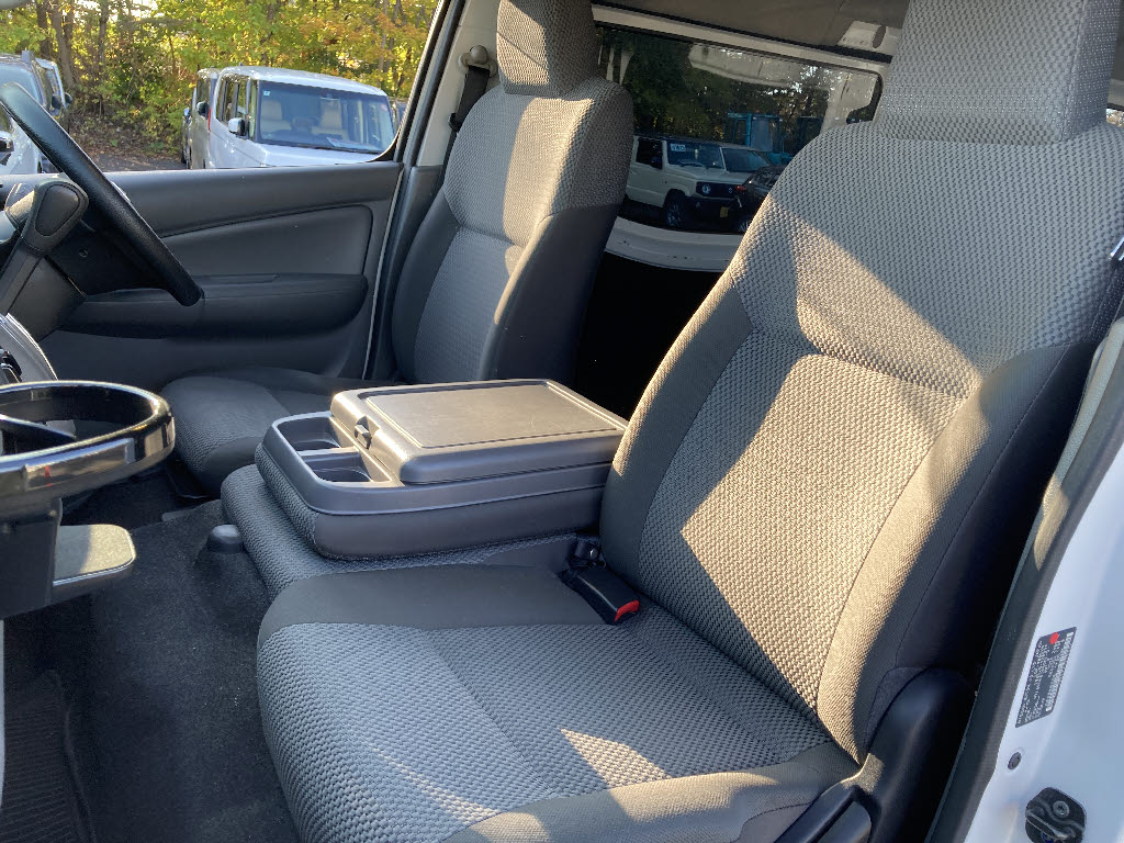 ニッサン NV350キャラバンV14枚目